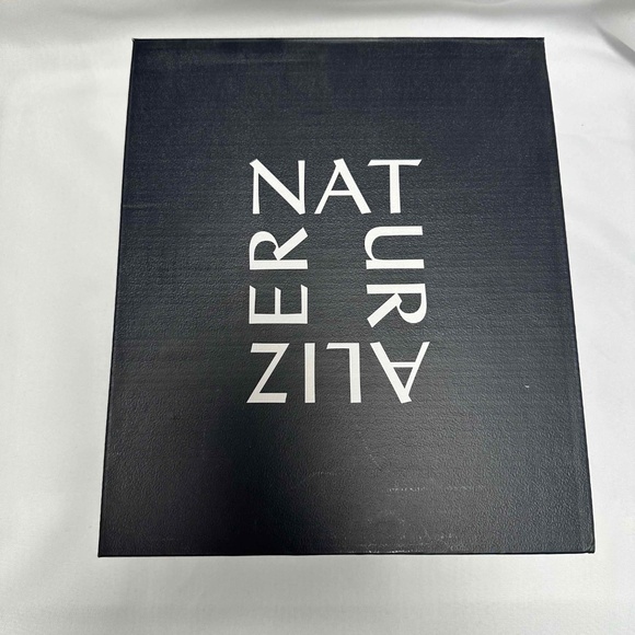 EUC Naturalizer Adalyn Pump in size 7.5 wide - Picture 4 of 11